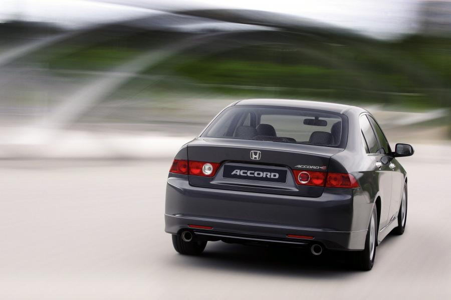  Honda Accord Type-S 2003 года  (фото 19 из 30)